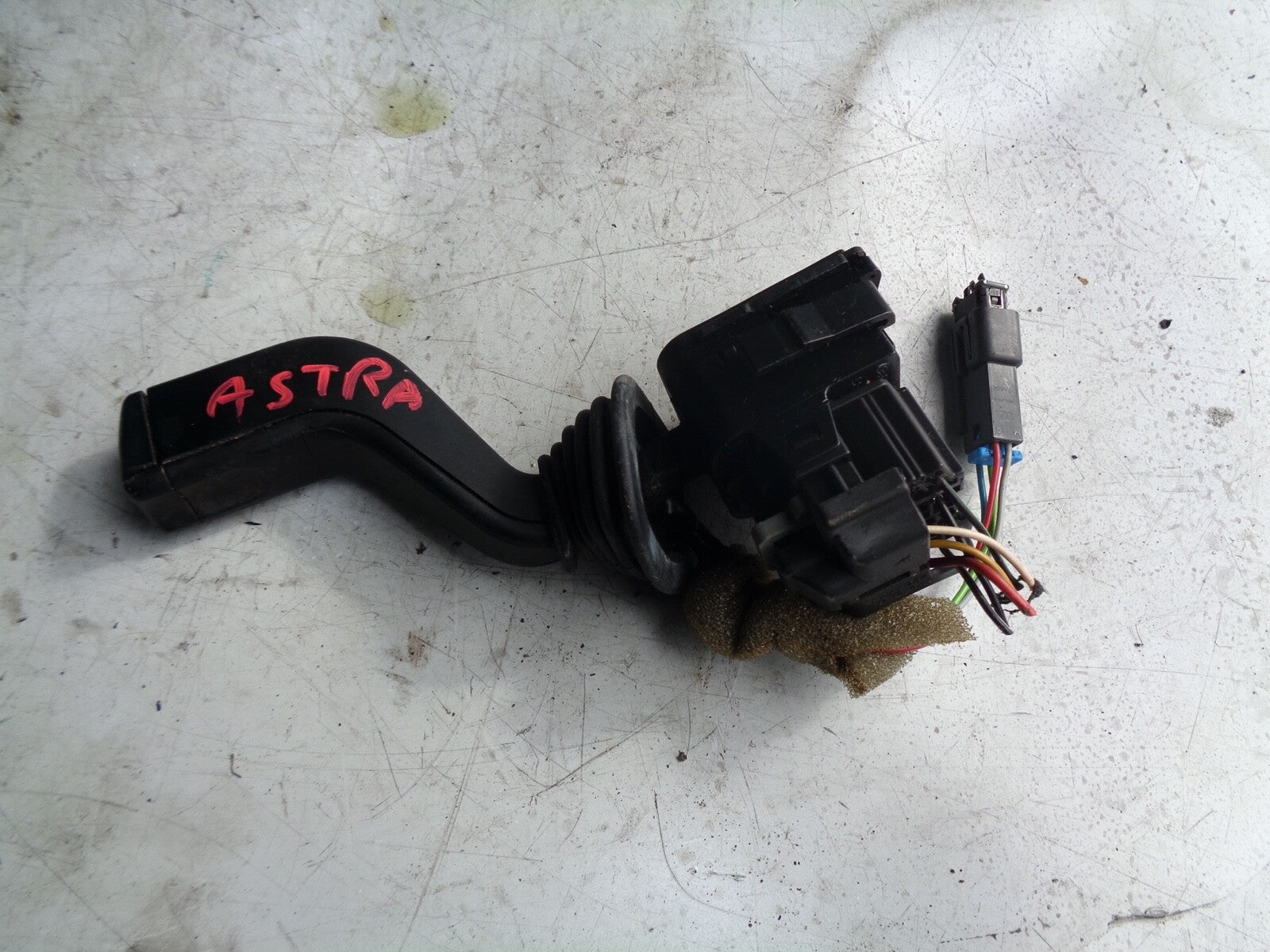 VAUXHALL ASTRA G 1.6 PETROL 1998 - 2004 INDICATOR STALK SWITCH 90 560 990