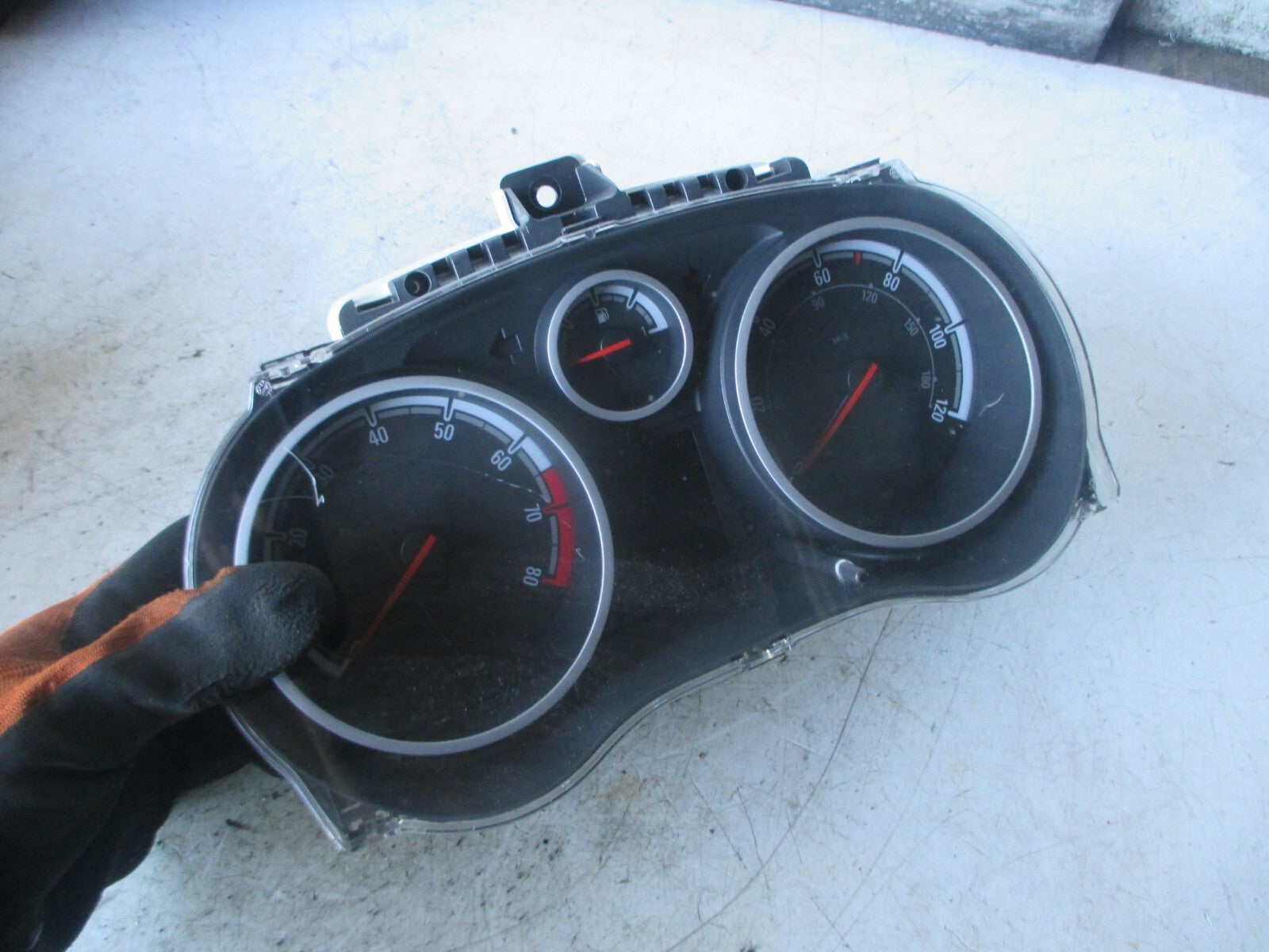 VAUXHALL CORSAD 2013 1.2 PETROL MANUAL SPEEDO SPEEDOMETER 13373004