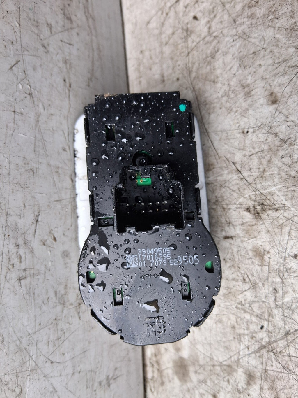 2017 VAUXHALL ZAFIRA C TOURER HEADLIGHT ADJUSTER CONTROL SWITCH 39049505