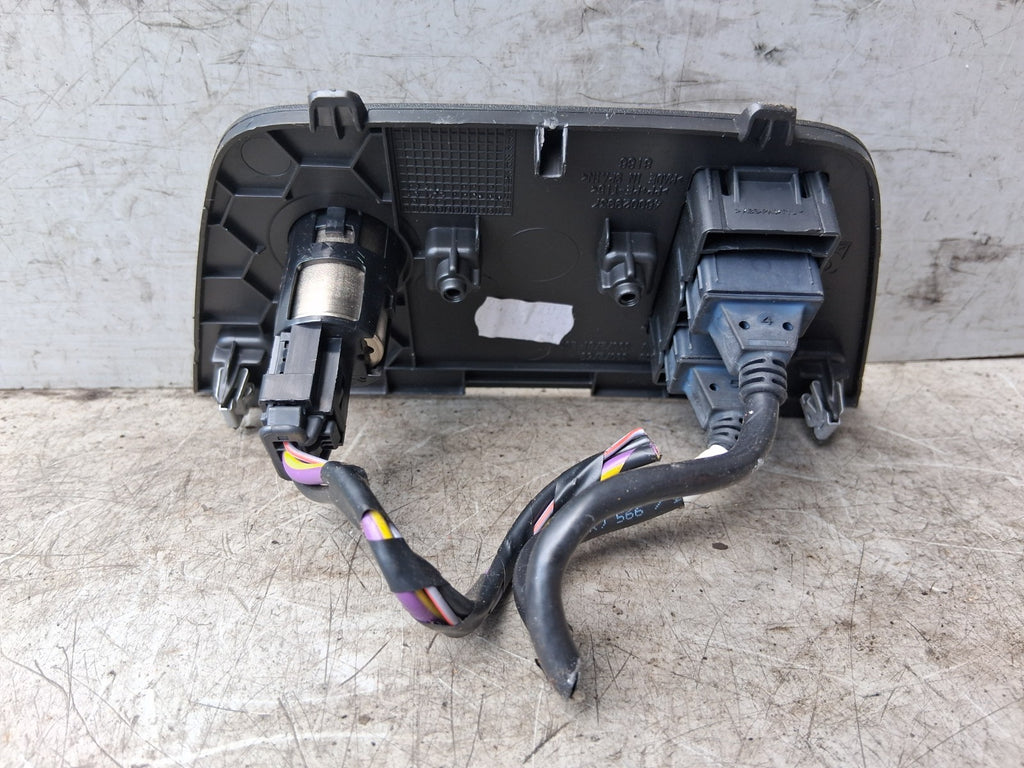 VAUXHALL CROSSLAND X 2018 POWER OUTLET SOCKET USB PORT WITH TRIM PANEL 39072759