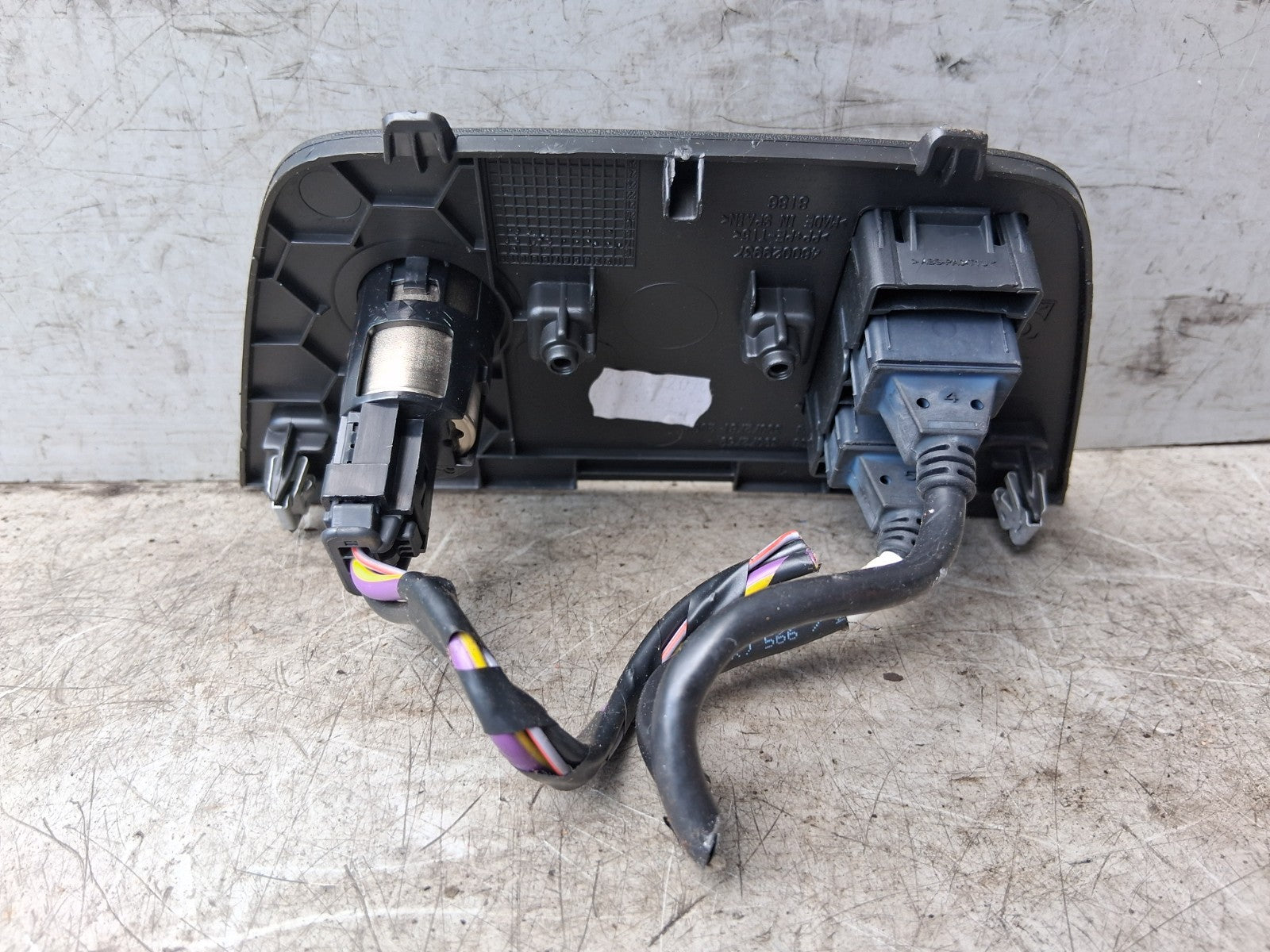 VAUXHALL CROSSLAND X 2018 POWER OUTLET SOCKET USB PORT WITH TRIM PANEL 39072759
