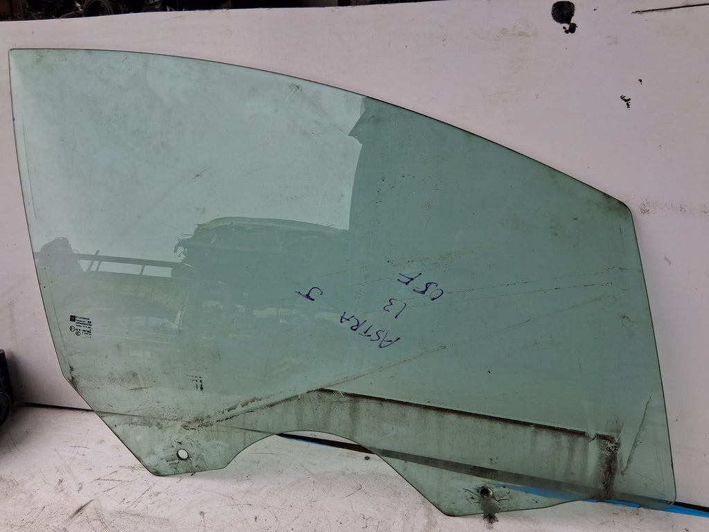 2013 VAUXHALL ASTRA J ESTATE OSF DRIVER SIDE FRONT RIGHT WINDOW GLASS