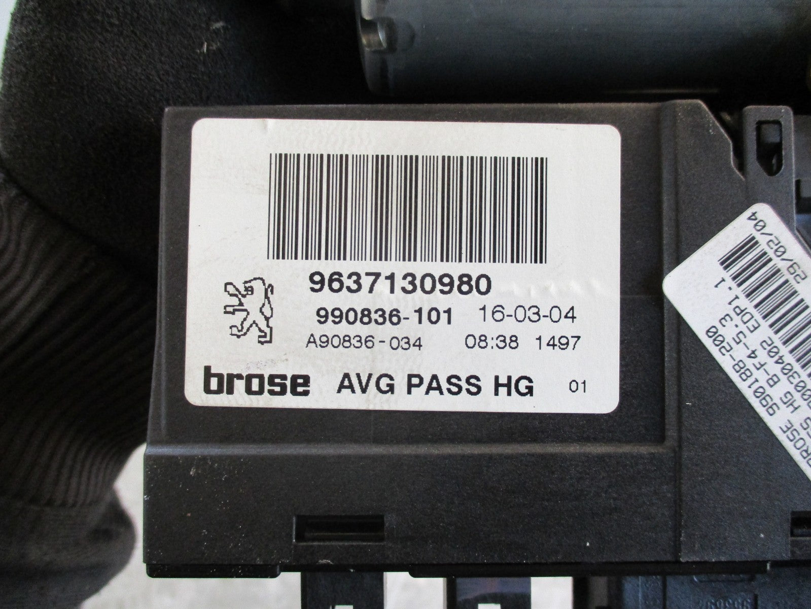 PEUGEOT 307 NSF PASSENGER SIDE FRONT WINDOW MOTOR 9637130980