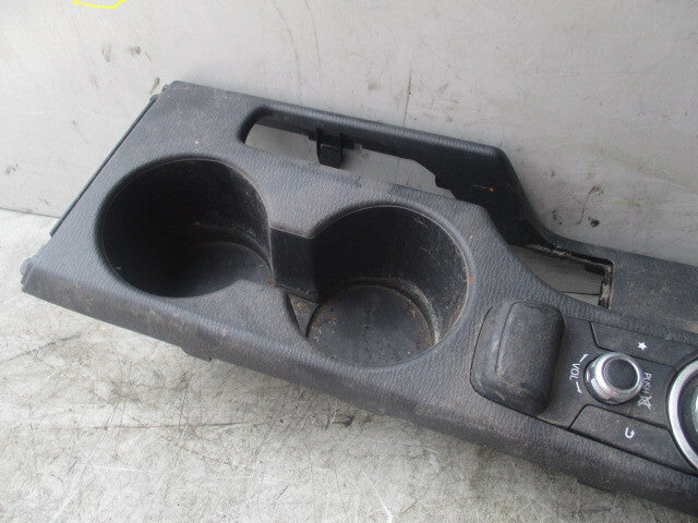 2019 MAZDA 2 MK4 1.5 PETROL CENTRE CONSOLE TRIM WITH CONTROL SWITCHES D09W64431
