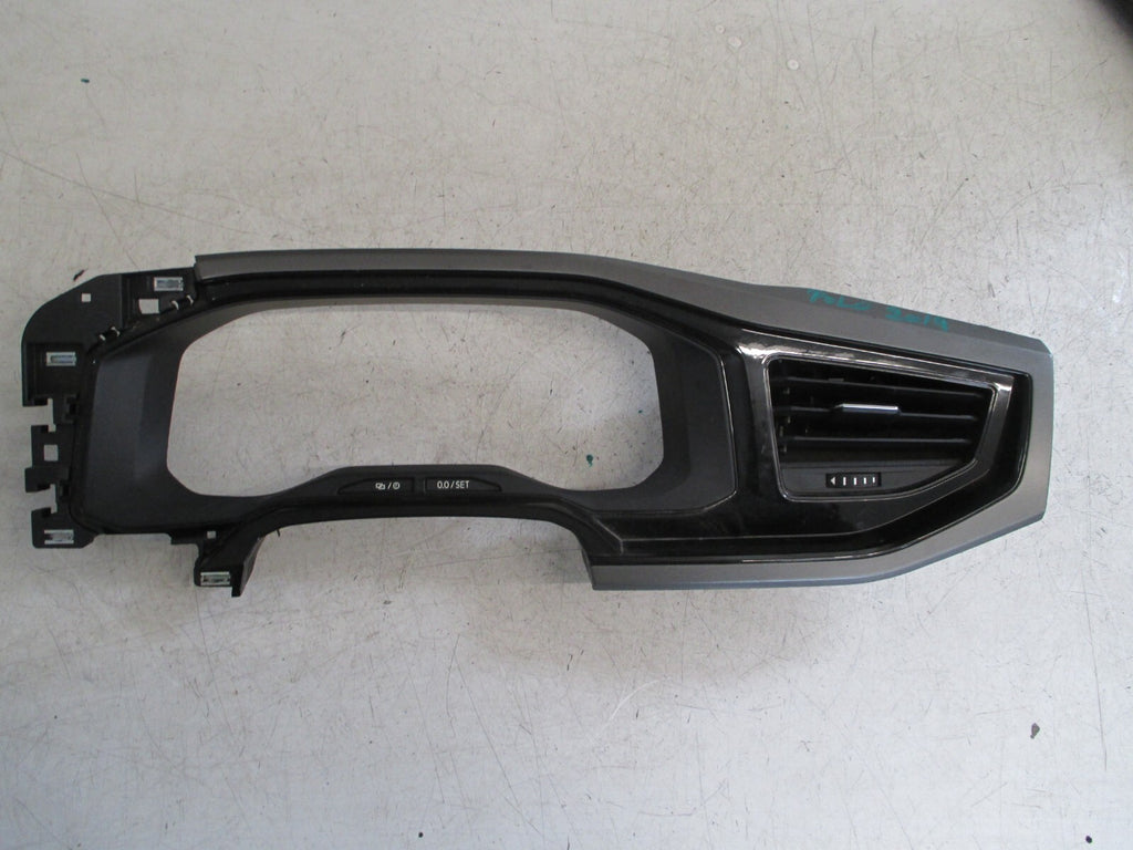 2019 VOLKSWAGEN POLO DASHBOARD SPEEDO SURROUND TRIM WITH AIR VENT 2G2819704