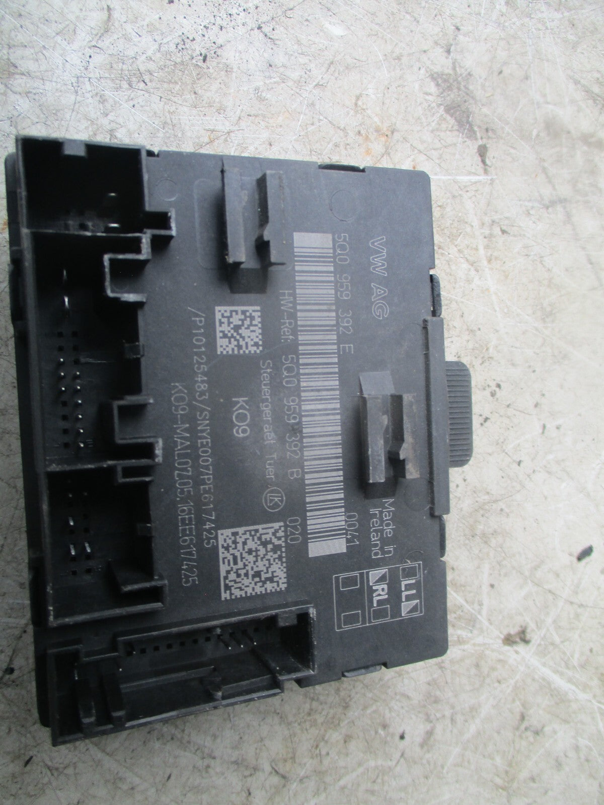 2016 VW GOLF MK7 NSR PASSENGER SIDE DOOR MODULE 5Q0959392E