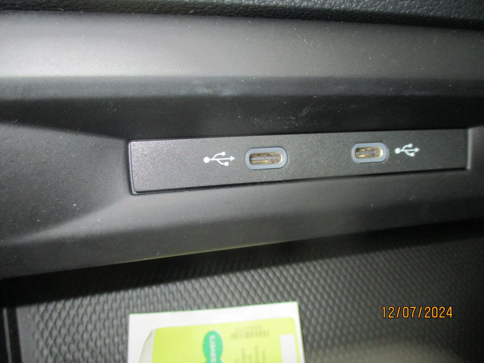 2023 VOLKSWAGEN GOLF MK8 DOUBLE USB PORT SOCKETS