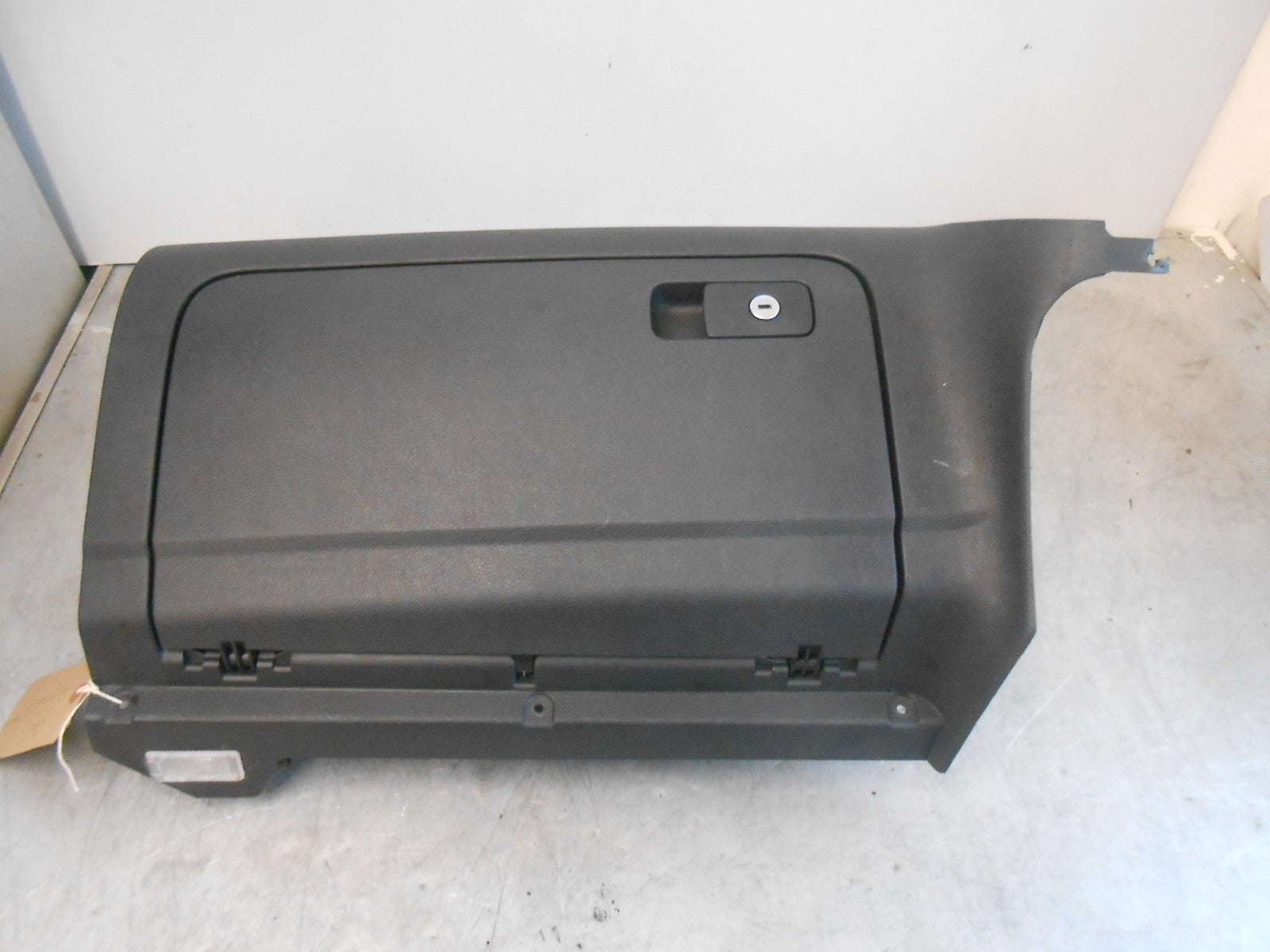 VW VOLKSWAGEN SCIROCCO 137 (MK3) NS PASSENGER SIDE GLOVE BOX 1K2858529