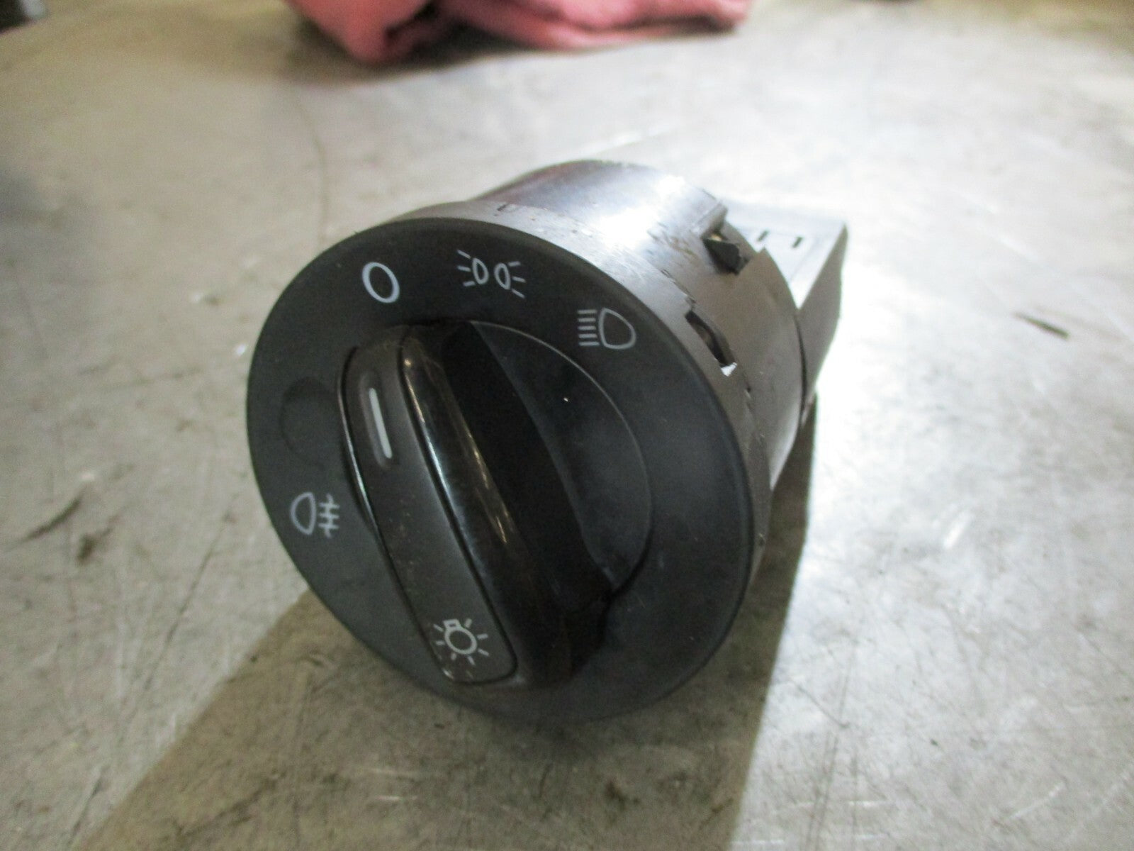 VW VOLKSWAGEN UP 2018 HEADLIGHT FOG SPOT LIGHT CONTROL SWITCH 1S0941531
