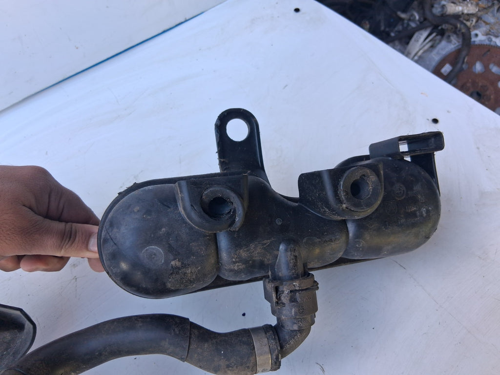 2021 MINI COUNTRYMAN F60 COOLANT OVERFLOW EXPANSION TANK RESERVOIR 7645508