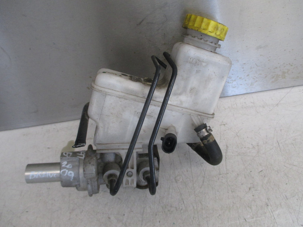 FIAT BRAVO 2009 MK2 BRAKE MASTER CYLINDER & RESERVOIR 0204254287