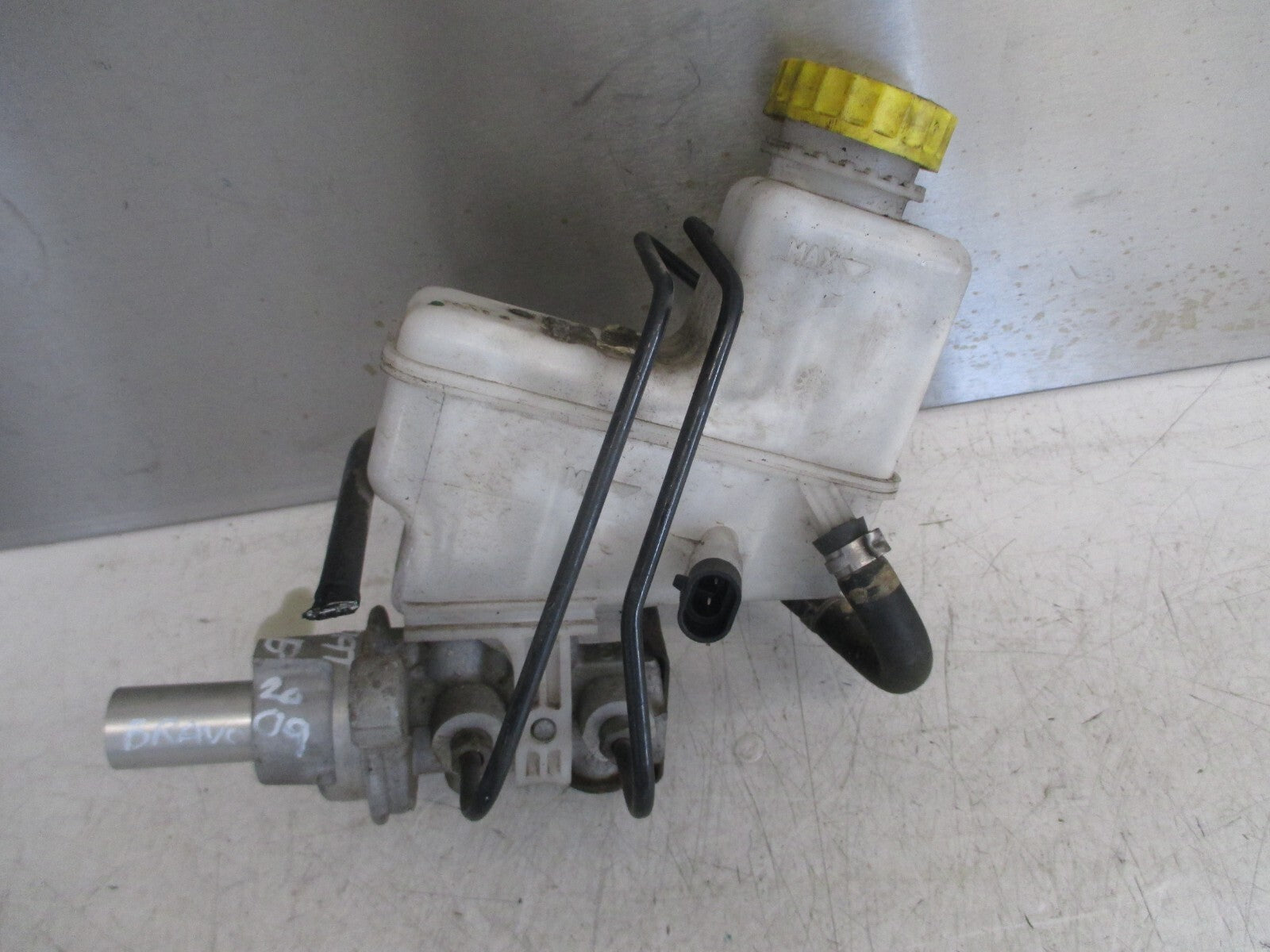 FIAT BRAVO 2009 MK2 BRAKE MASTER CYLINDER & RESERVOIR 0204254287