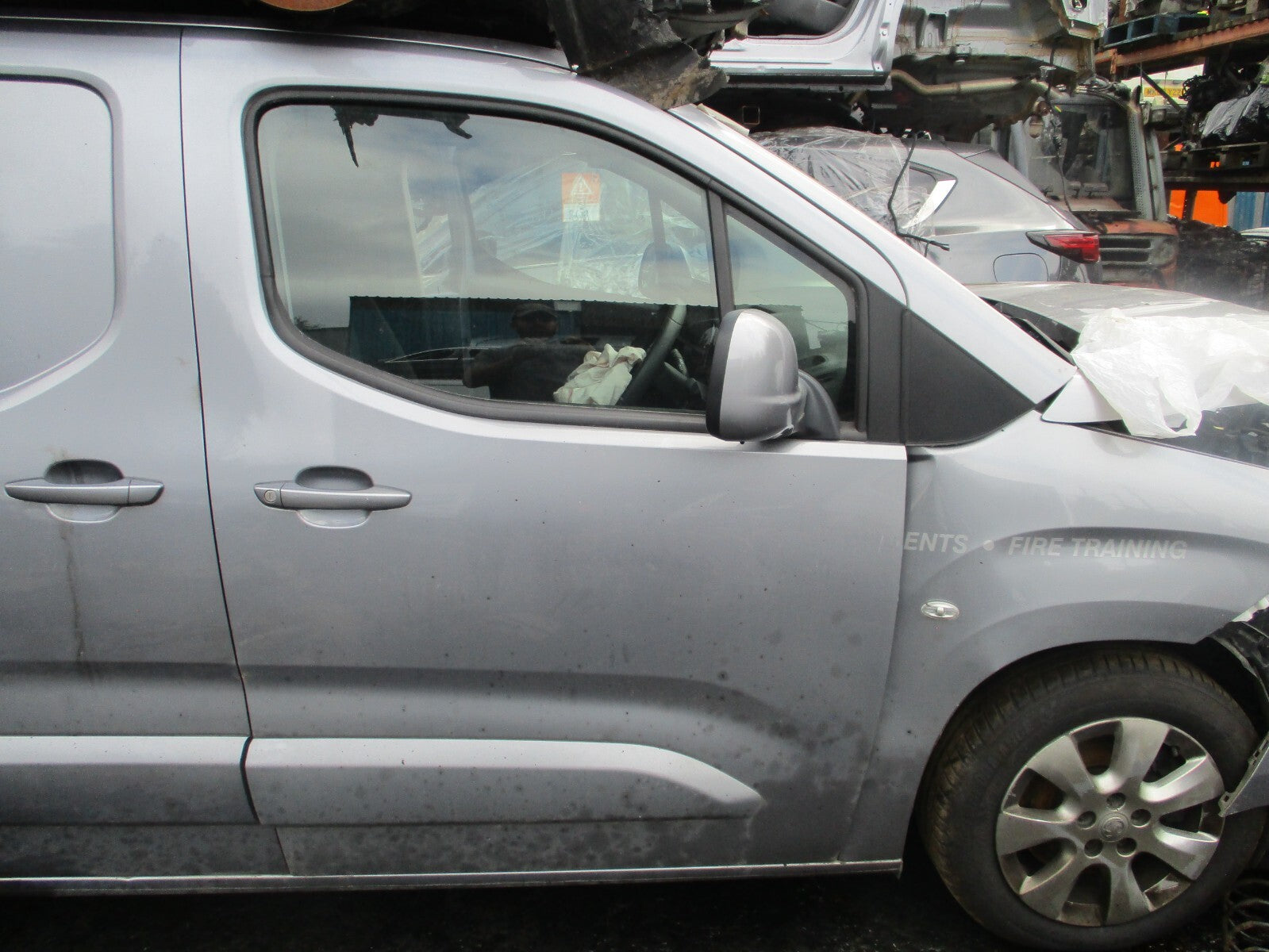 2019 VAUXHALL COMBO E MK4 OSF DRIVER SIDE FRONT BARE DOOR GREY KCA