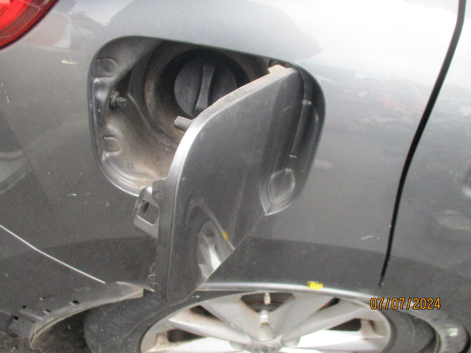 NISSAN QASHQAI J11 2014 FUEL FILLER FLAP GREY METALLIC KAD
