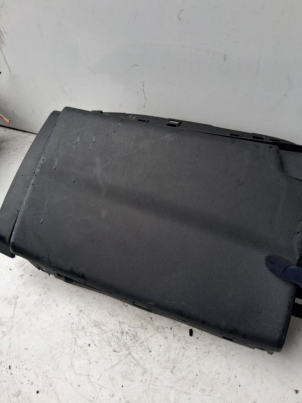 2019 FORD GALAXY MK4 NSF NEAR LEFT PASSENGER SIDE GLOVE BOX STORAGE EM2A15A563