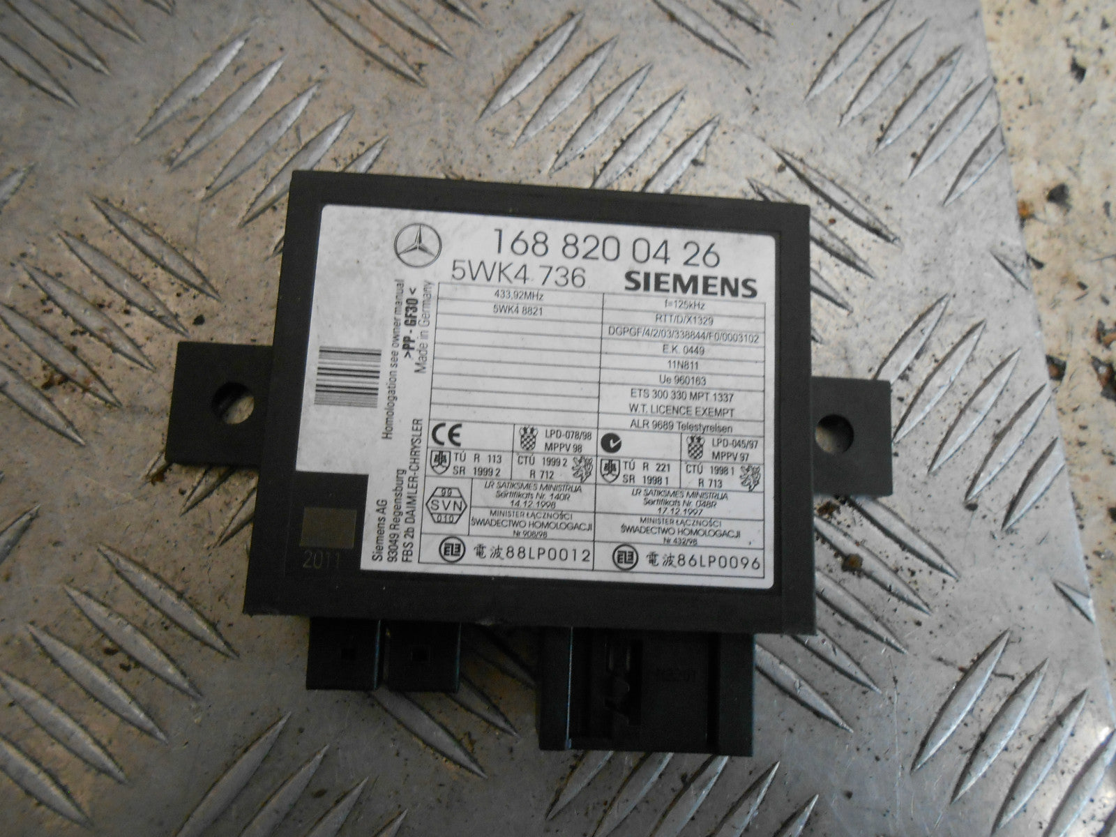 MERCEDES A CLASS W168 1999 A140 IMMOBILIZER CONTROL ECU MODULE 1688200426