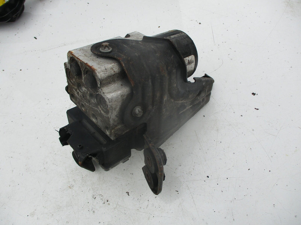 VAUXHALL VECTRA C ESTATE 2003 3.2 AUTO ABS BRAKE PUMP MODULE 13136694 13663913