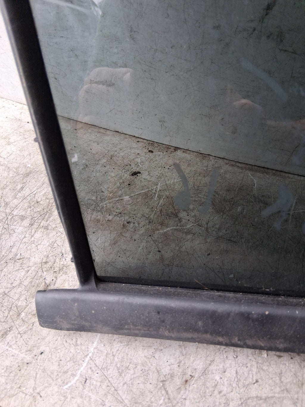 SUZUKI SWIFT MK3 2016 NSR PASSENGER SIDE REAR LEFT QUARTER WINDOW GLASS