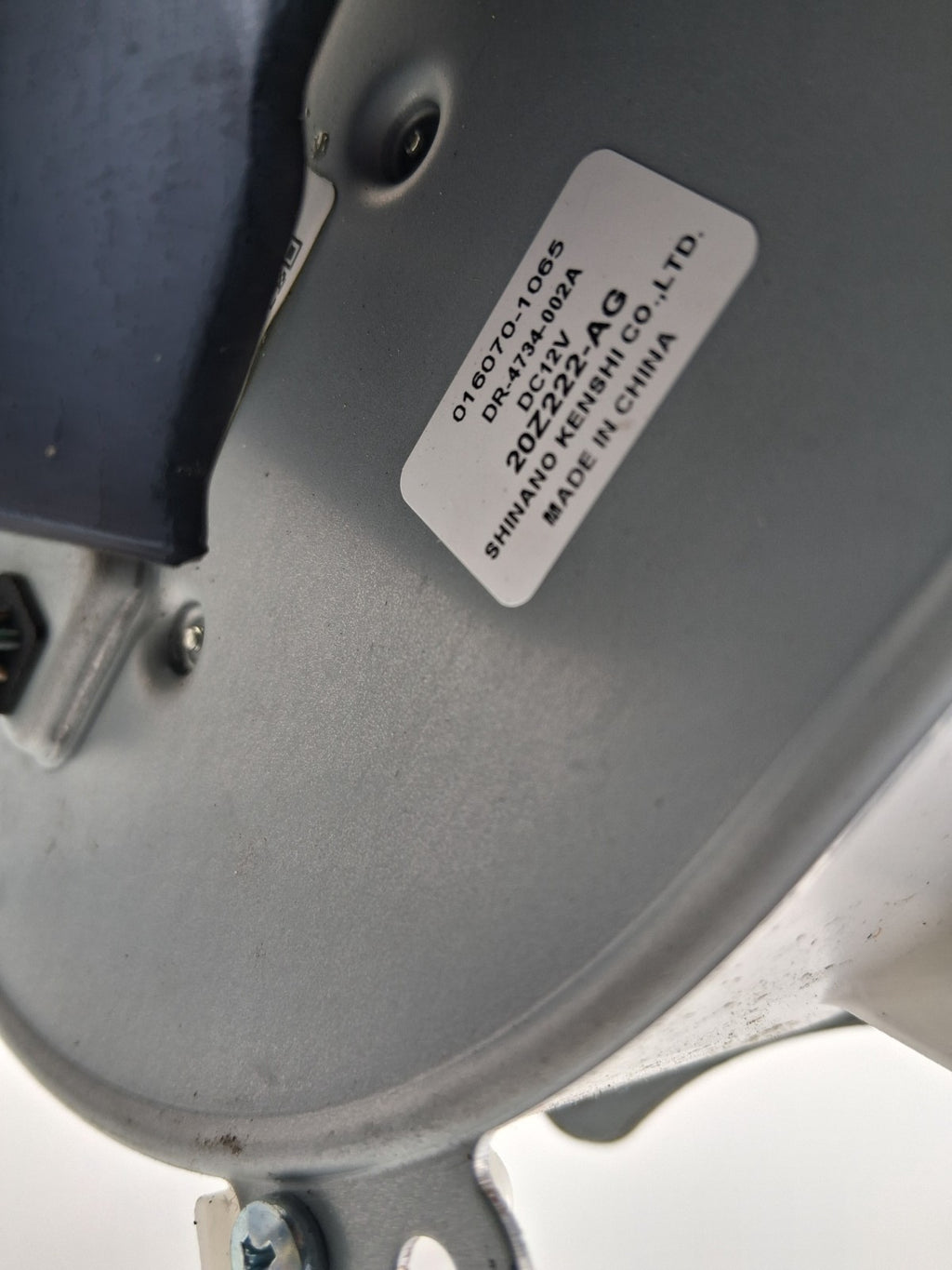 TOYOTA ESTIMA MK3 2013 BATTERY BOTTOM TRAY COVER / CASING