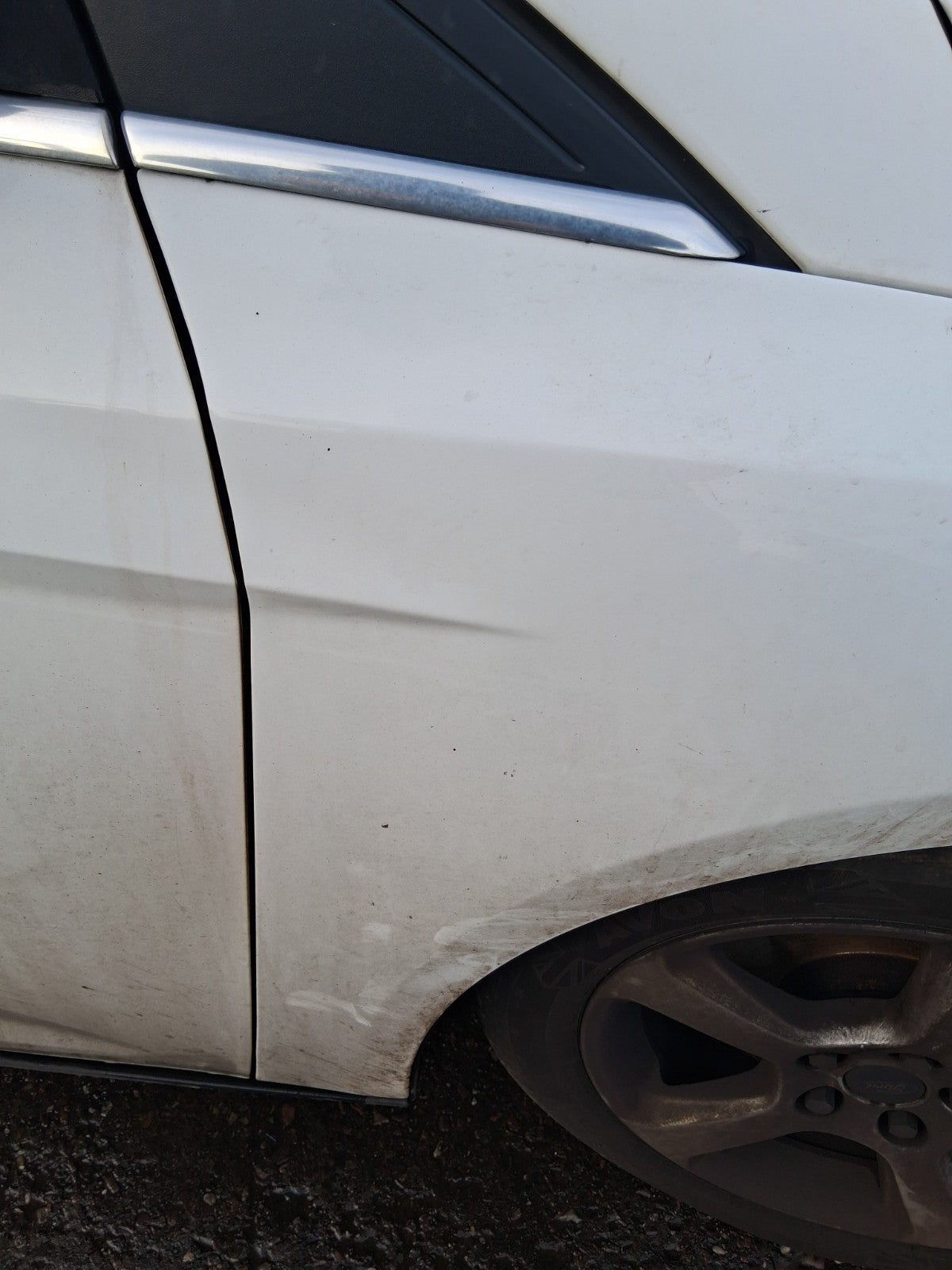 2013 FORD FOCUS MK3 HATCHBACK OSF DRIVER SIDE FRONT RIGHT WING PANEL WHITE Z2