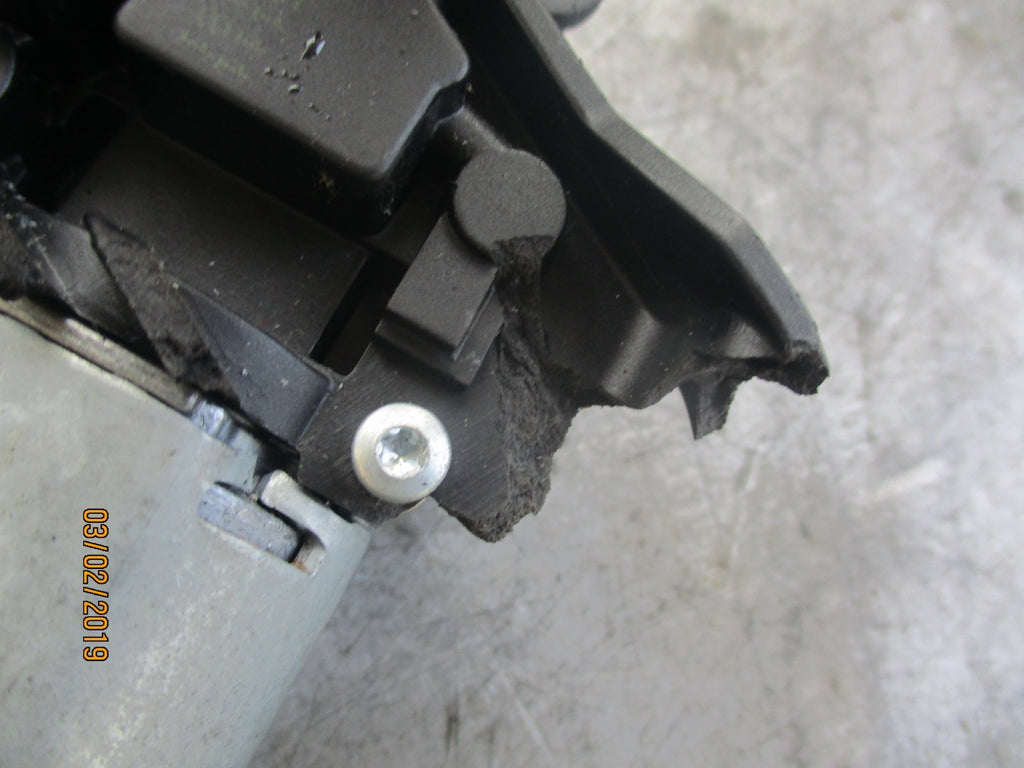 RENAULT KADJAR 2016 REAR WIPER MOTOR 287108228R 0390205007