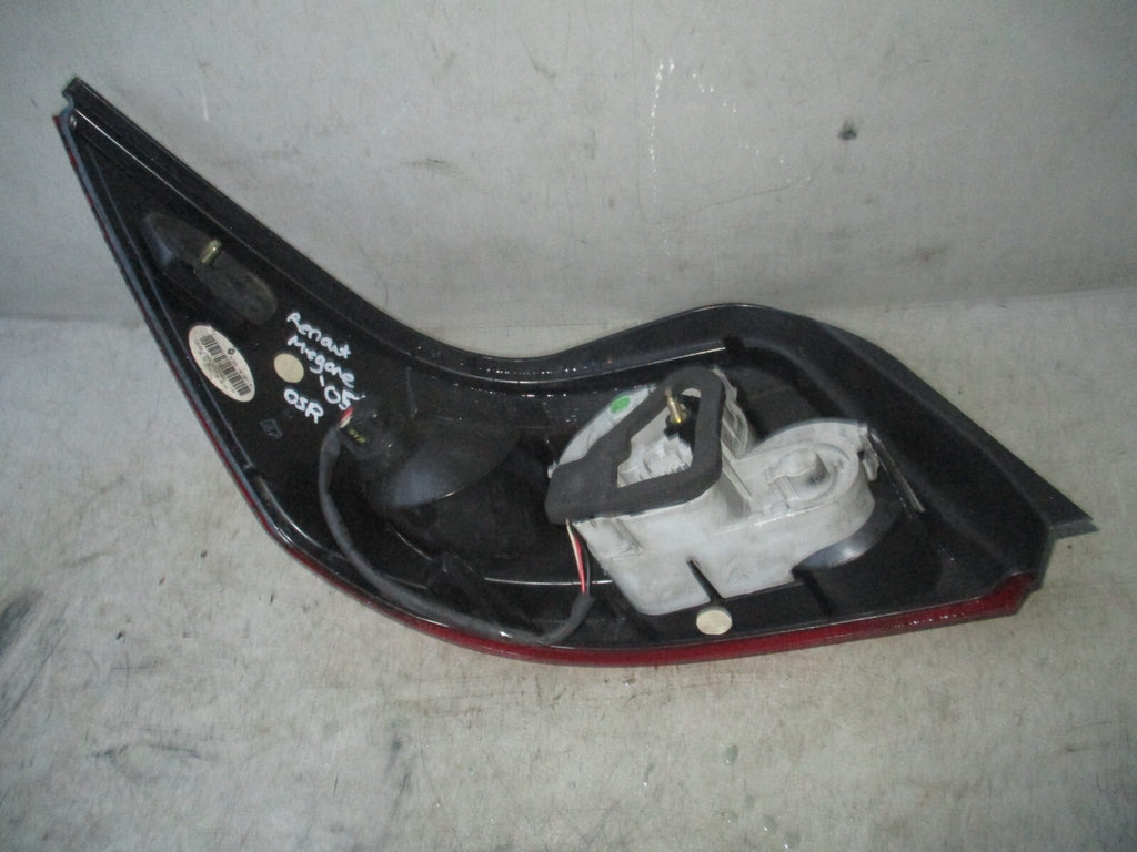 RENAULT MEGANE 2007 MK2 CONVERTIBLE OSR DRIVER SIDE REAR TAIL LIGHT LAMP