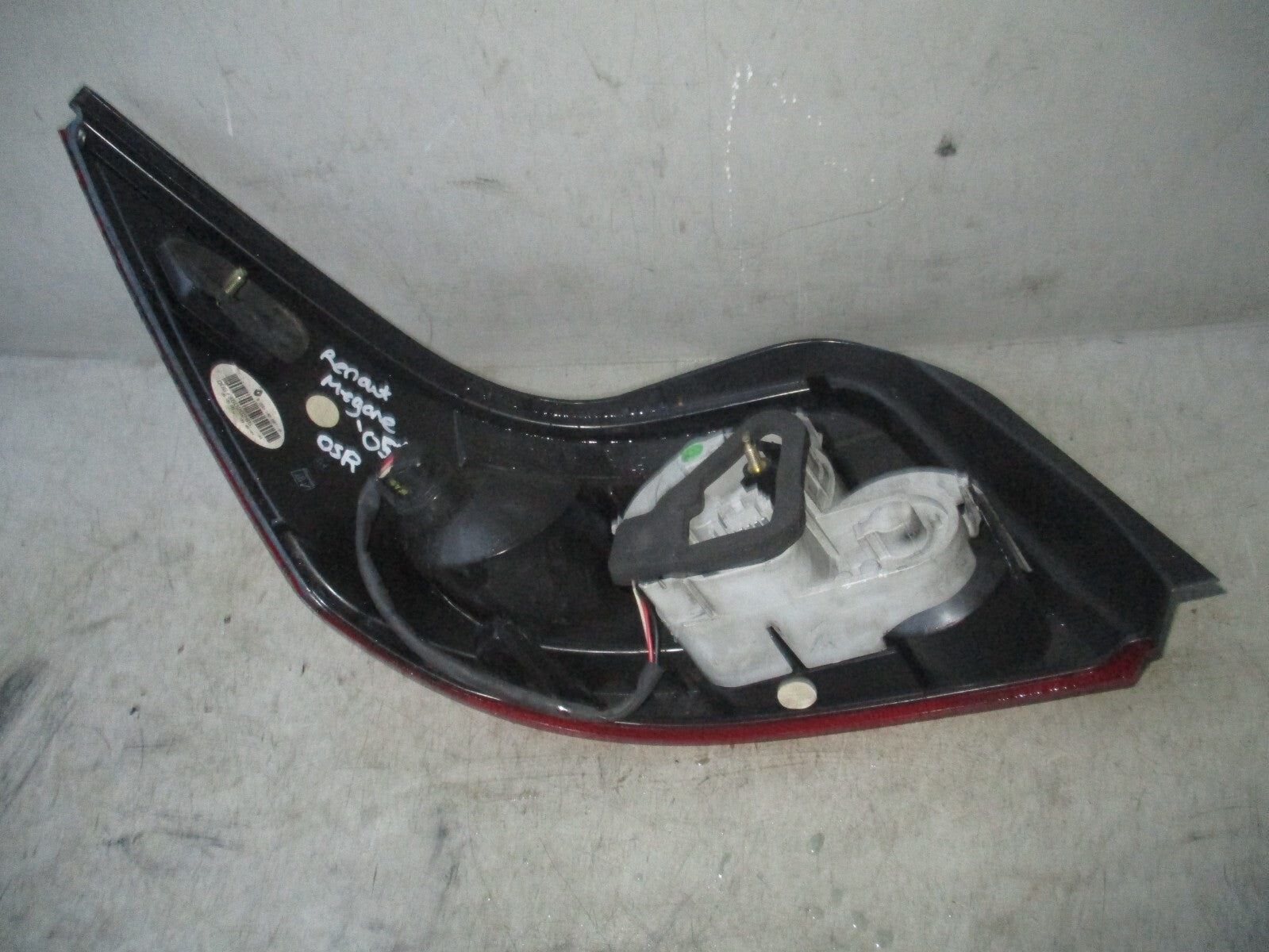 RENAULT MEGANE 2007 MK2 CONVERTIBLE OSR DRIVER SIDE REAR TAIL LIGHT LAMP