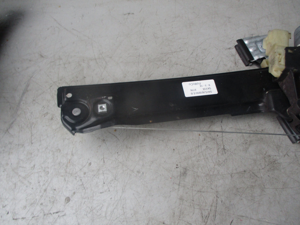 FORD ECOSPORT 2018 OSF DRIVER SIDE FRONT WINDOW REGULATOR & MOTOR 0130822078
