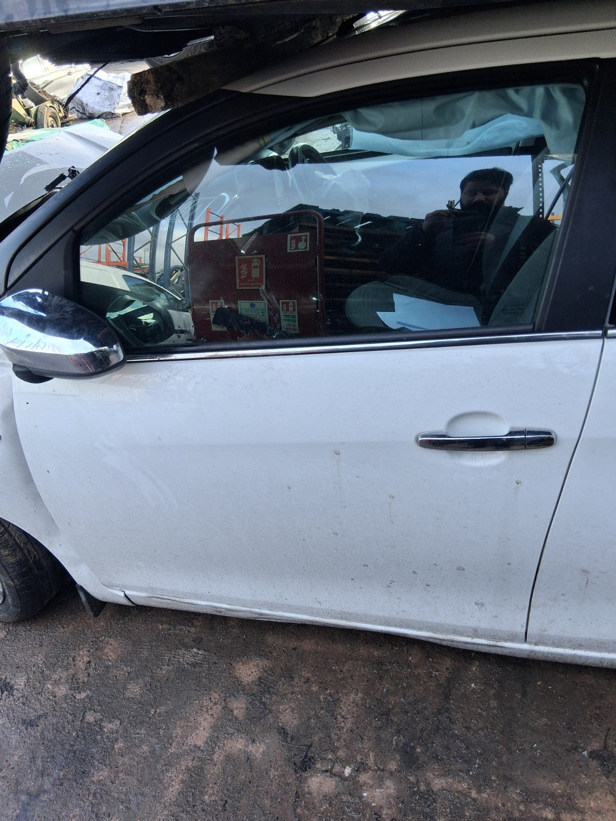 2018 CITROEN C1 MK2 NSF PASSENGER SIDE FRONT COMPLETE DOOR LIPIZAN WHITE KWD