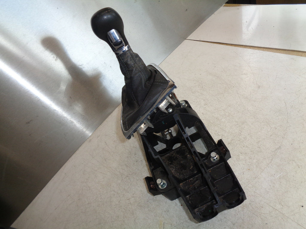 VAUXHALL ASTRA J 2013 MK6 6 SPEED MANUAL GEARSTICK 55577540