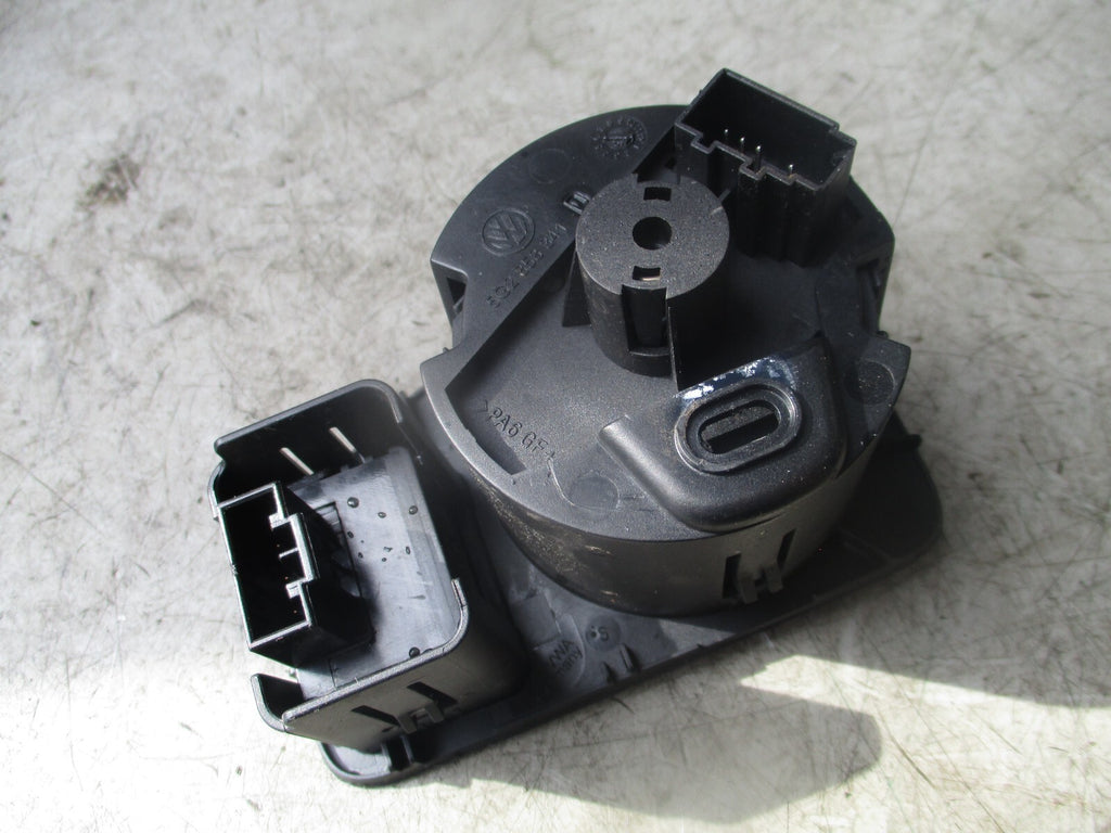 2017 VOLKSWAGEN GOLF HEADLIGHT CONTROL SWITCH & TRIM 5G2858341
