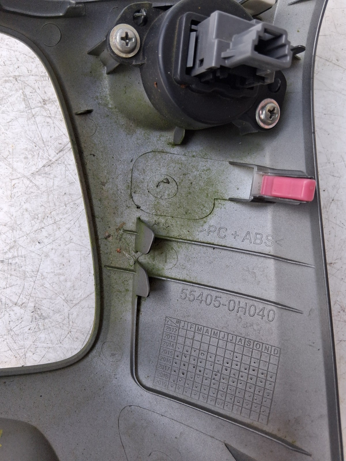 2019 TOYOTA AYGO MK2 FRONT CONSOLE RADIO SURROUND TRIM AC SWITCHES 554050H040