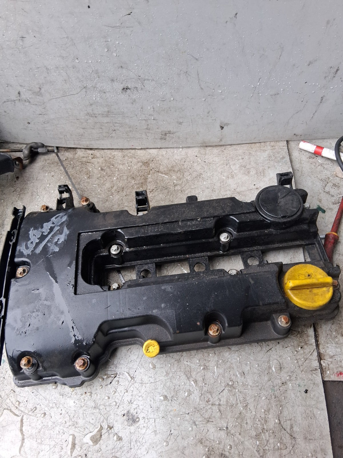 2017 VAUXHALL CORSA E  ROCKER COVER 25198874