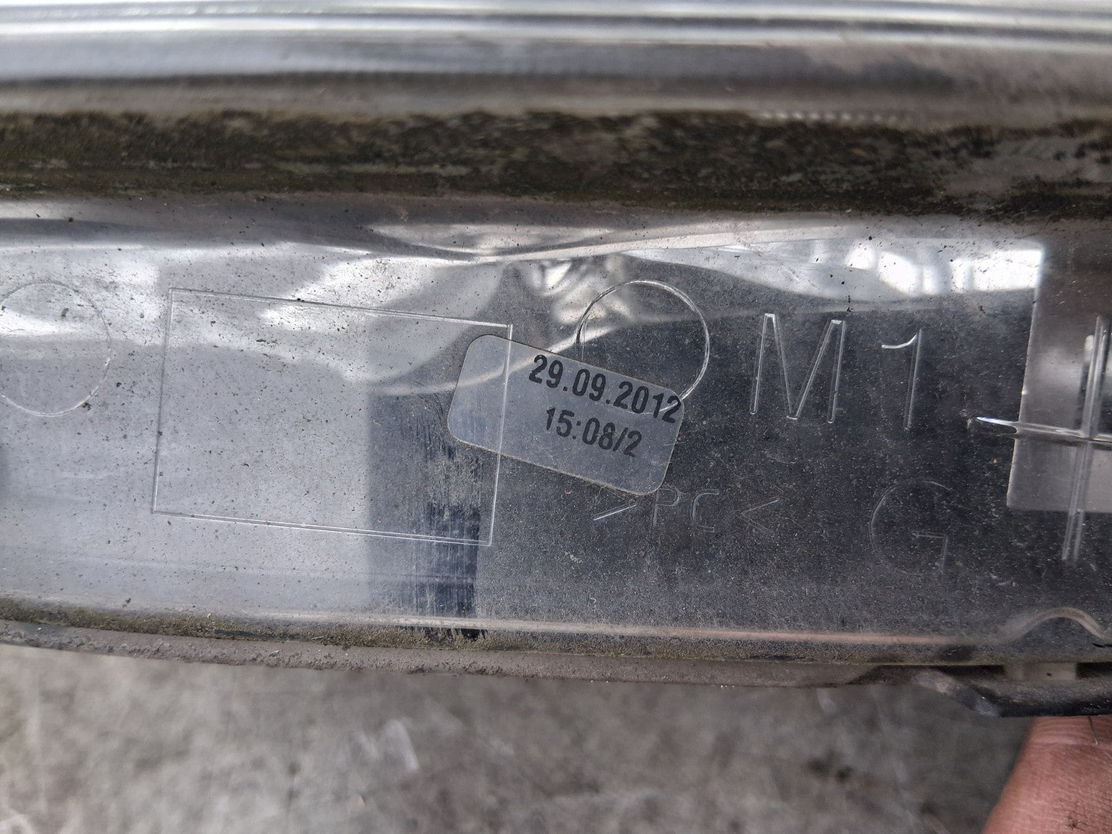 2012 PEUGEOT 208 NSF PASSENGER SIDE FRONT LEFT HEADLIGHT 9802221980