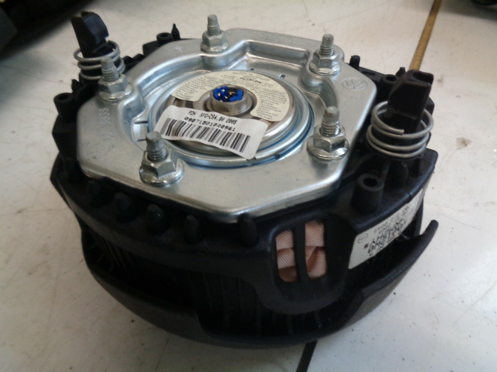 VW VOLKSWAGEN POLO 02-08 TOURAN STEERING WHEEL AIRBAG 1T0880201A