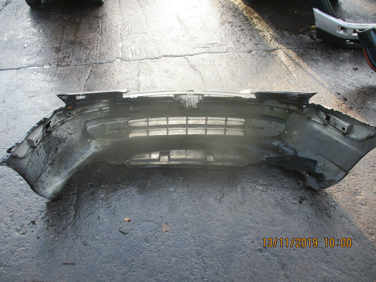 CITROEN C8 2004 COMPLETE FRONT PLASTIC BUMPER WITH CENTRE GRILL IN BLACK