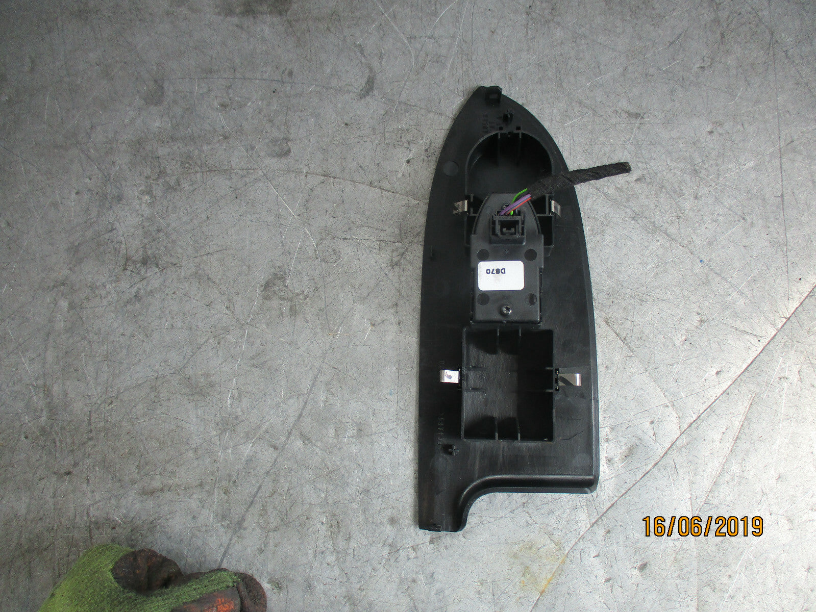 ALFA ROMEO GIULIETTA NSR PASSENGER SIDE REAR WINDOW SWITCH