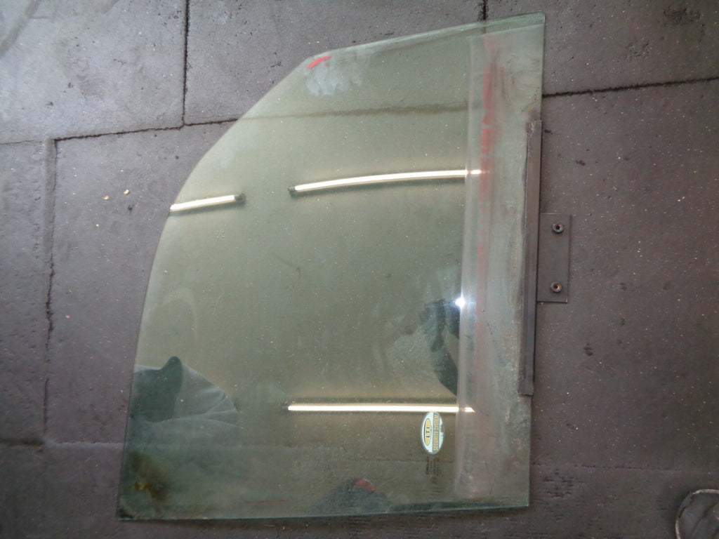 LTI LONDON TAXI 00-06 O/S DRIVER SIDE WINDOW GLASS E943R 000470