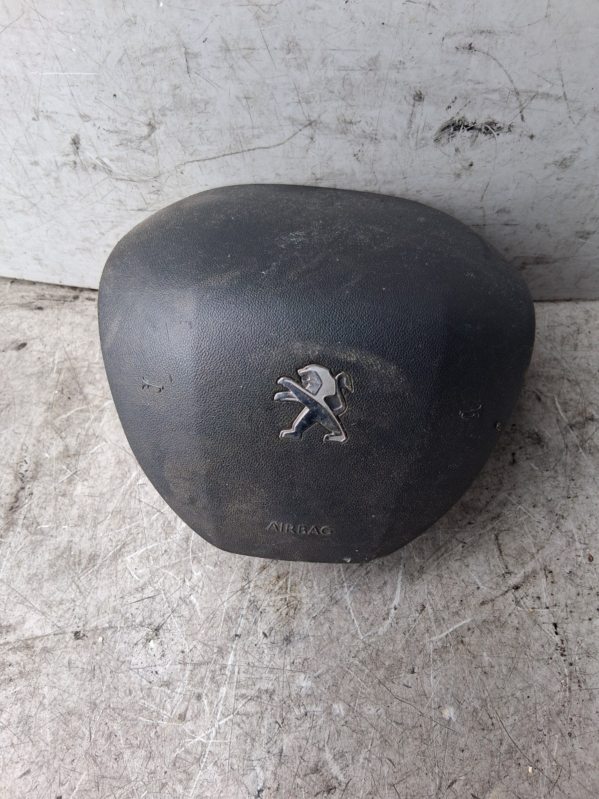 2012 PEUGEOT 208 STEERING WHEEL AIRBAG BLACK
