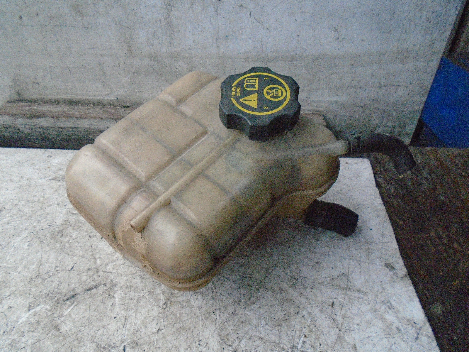 VAUXHALL INSIGNIA MK1 2012 2.0 CDTI EXPANSION COOLANT WATER BOTTLE TANK 13220124