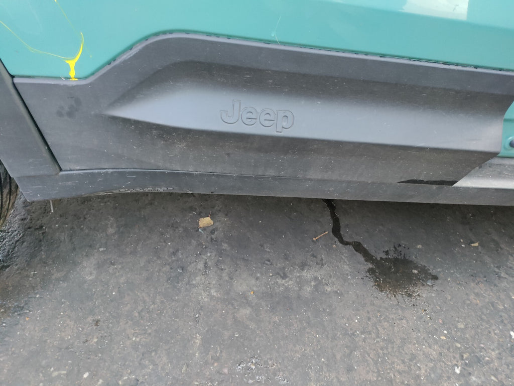 2024 JEEP AVENGER OSR DRIVER SIDE REAR DOOR MOULDING TRIM