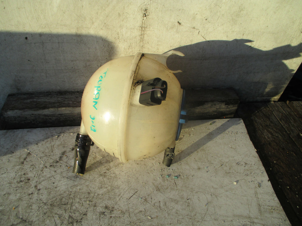 VW VOLKSWAGEN TOURAN 2012 COOLANT EXPANSION TANK BOTTLE