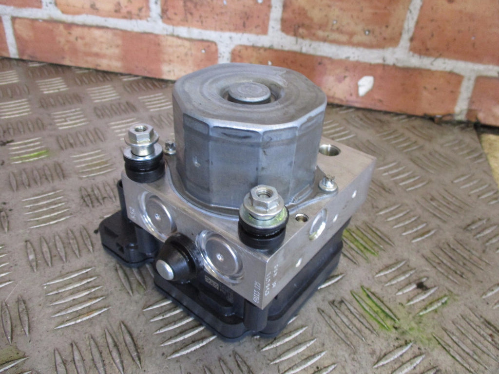 VAUXHALL CORSA E 2017 1.4 PETROL ABS BRAKE PUMP 2265106516 0265956292 BDP