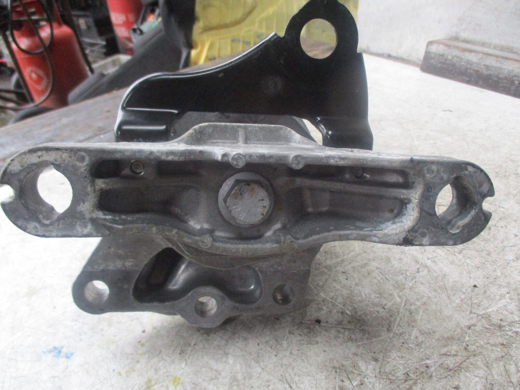 FORD MONDEO MK5 2019 2.0 DIESEL DRIVER SIDE ENGINE MOUNT JG916F012AC