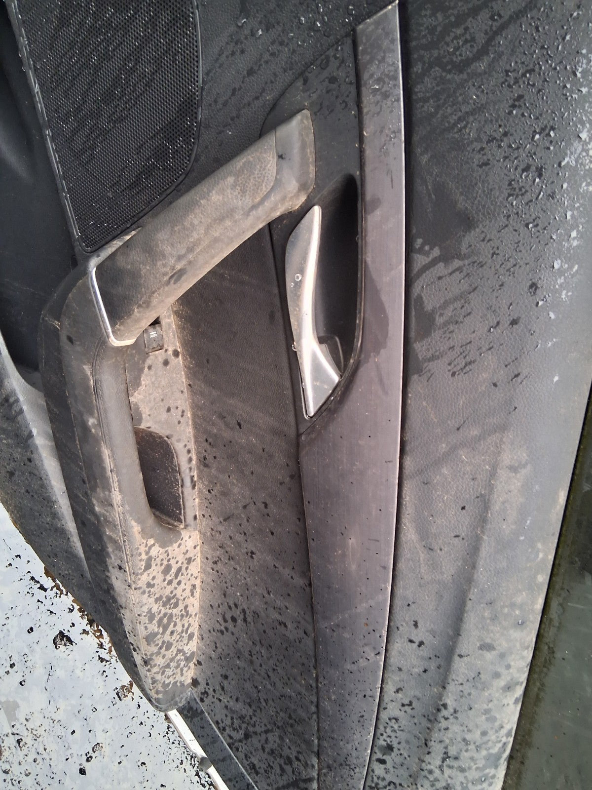 2013 HYUNDAI I40 OSR DRIVER SIDE REAR RIGHT COMPLETE DOOR WHITE