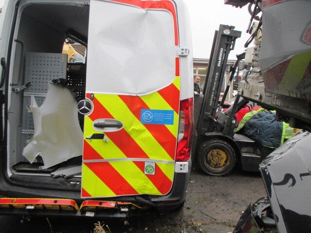 2024 MERCEDES BENZ SPRINTER W907 SWB DRIVER SIDE REAR QUARTER PANEL WHITE