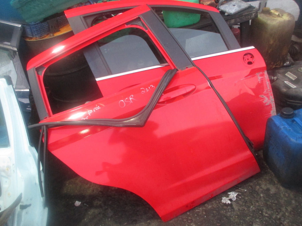 FORD B MAX 2013 OSR DRIVER SIDE REAR BARE DOOR RED RACE