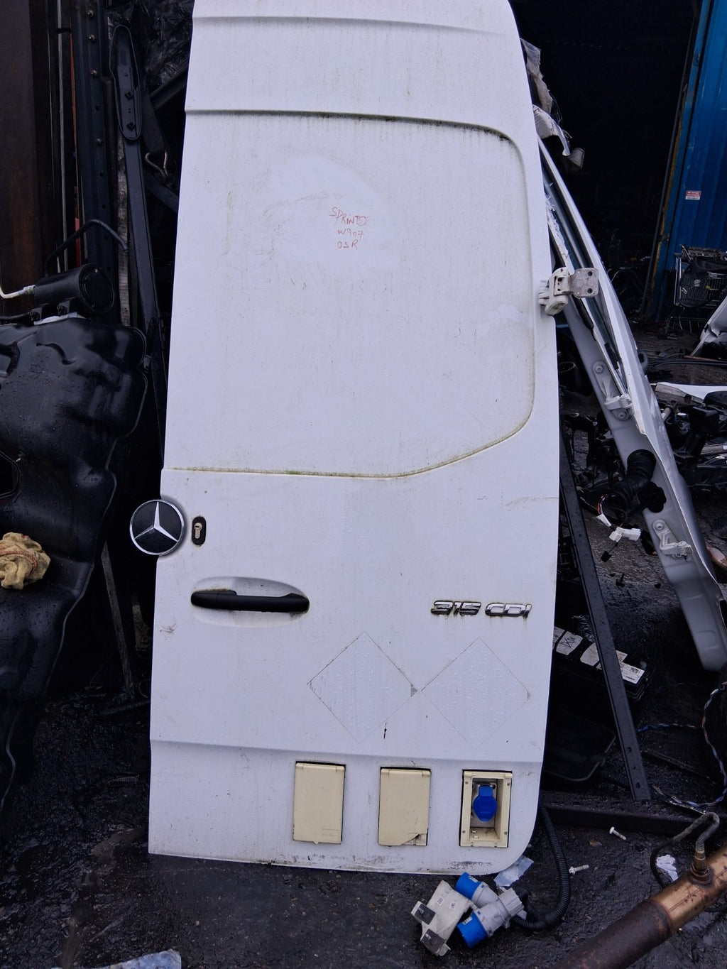2023 MERCEDES BENZ SPRINTER W907 OSR DRIVER SIDE COMPLETE REAR RIGHT DOOR WHITE