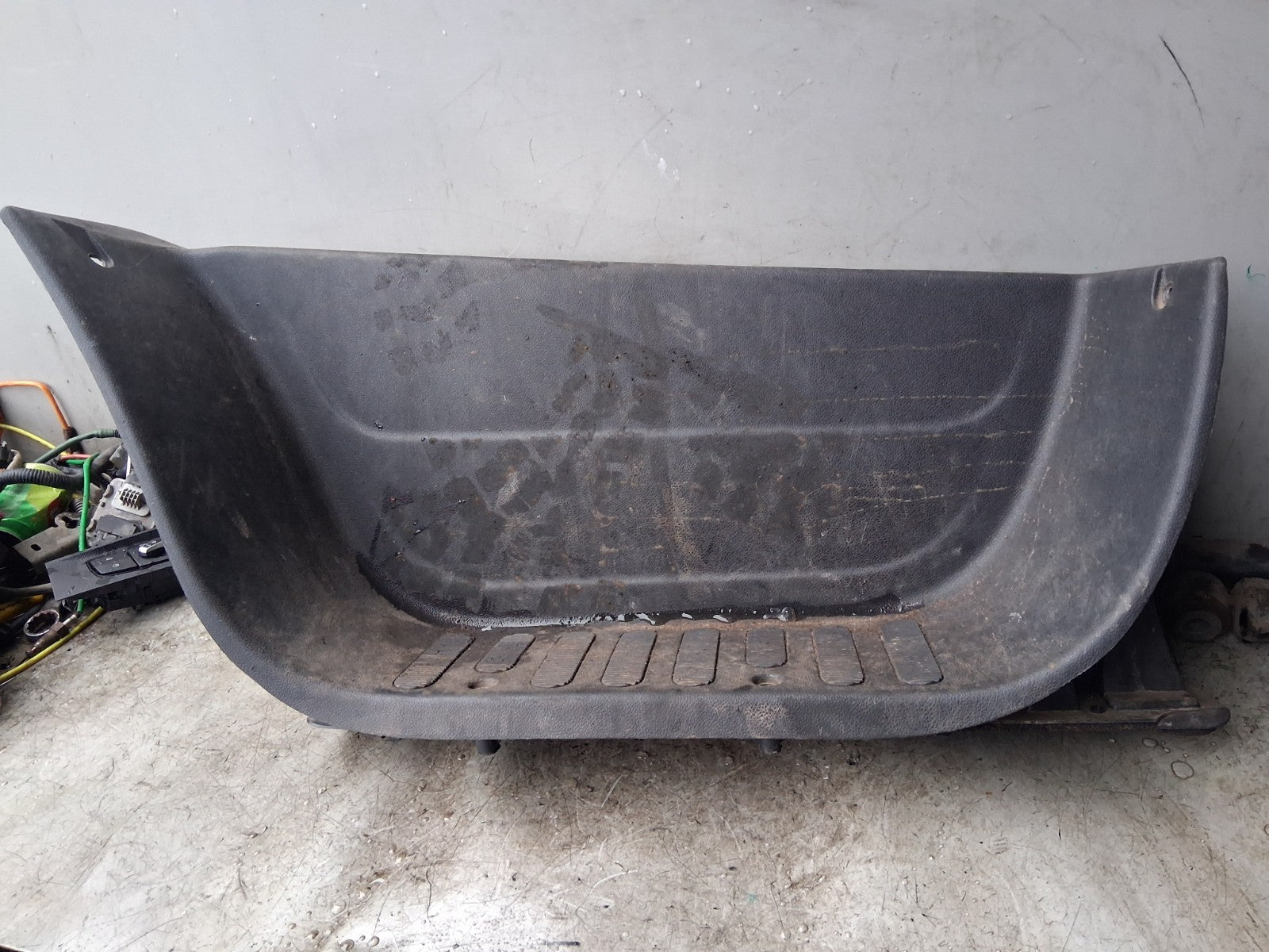 2020 RENAULT MASTER MK3 NSF PASSENGER SIDE FRONT LEFT DOOR STEP TRIM 769520009R