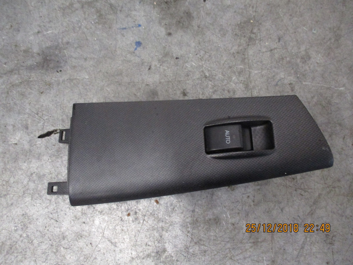 TOYOTA COROLLA 2005 NSF PASSENGER SIDE FRONT WINDOW SWITCH 7423202300